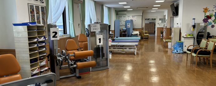 通所リハビリテーションらくえん 訓練フロア